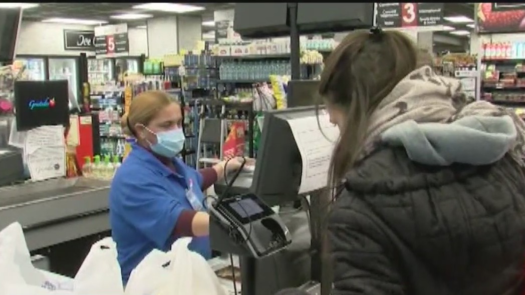 Los Angeles County approves Hero Pay ordinance for grocery, drug retail workers