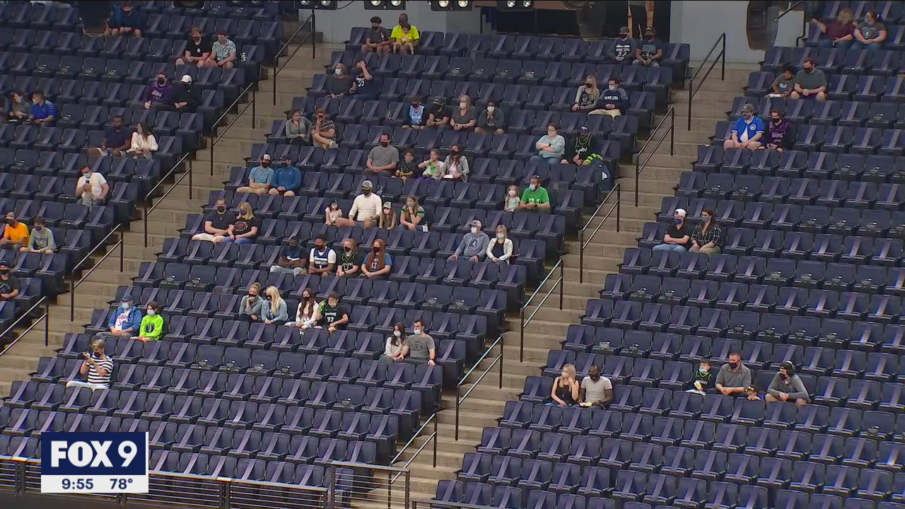 Wolves fans return to Target Center