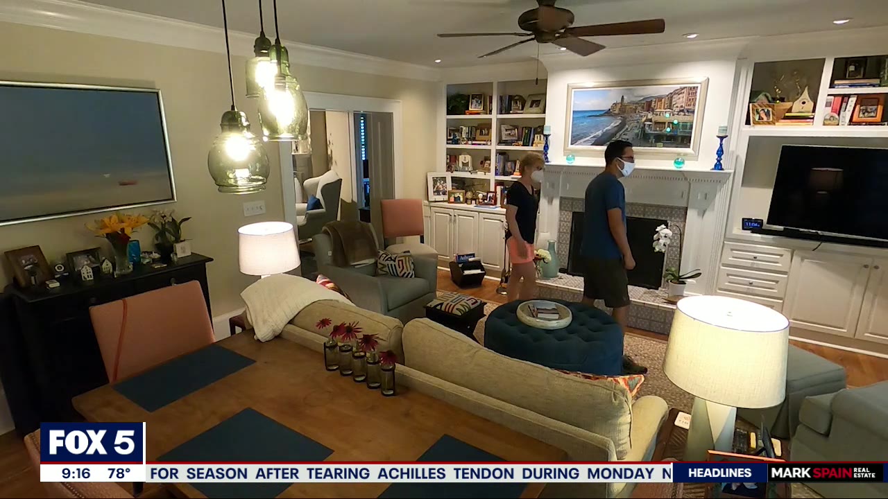 Home sellers eavesdropping