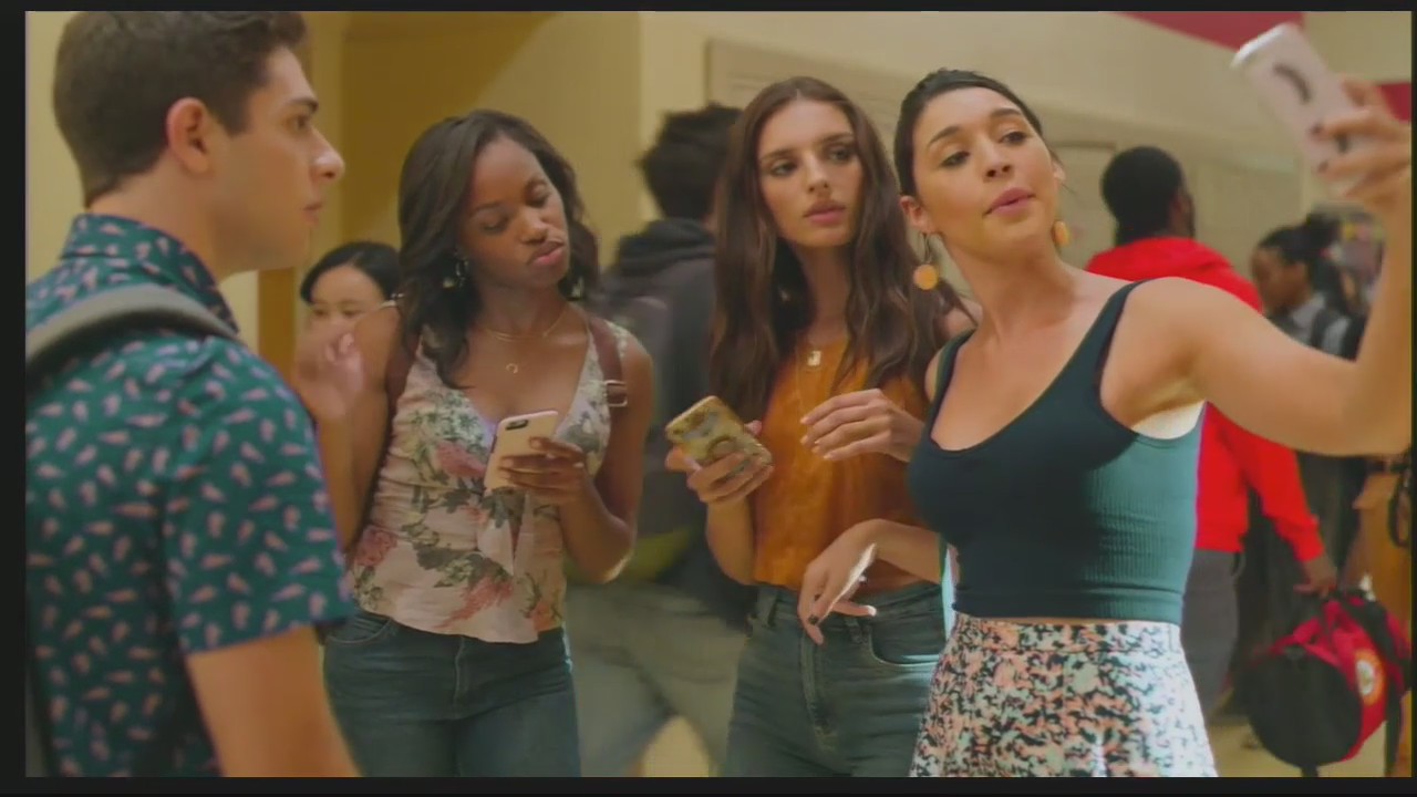 "Never Have I Ever" actress, Hanna Stein talks about Season 2 on Netflix