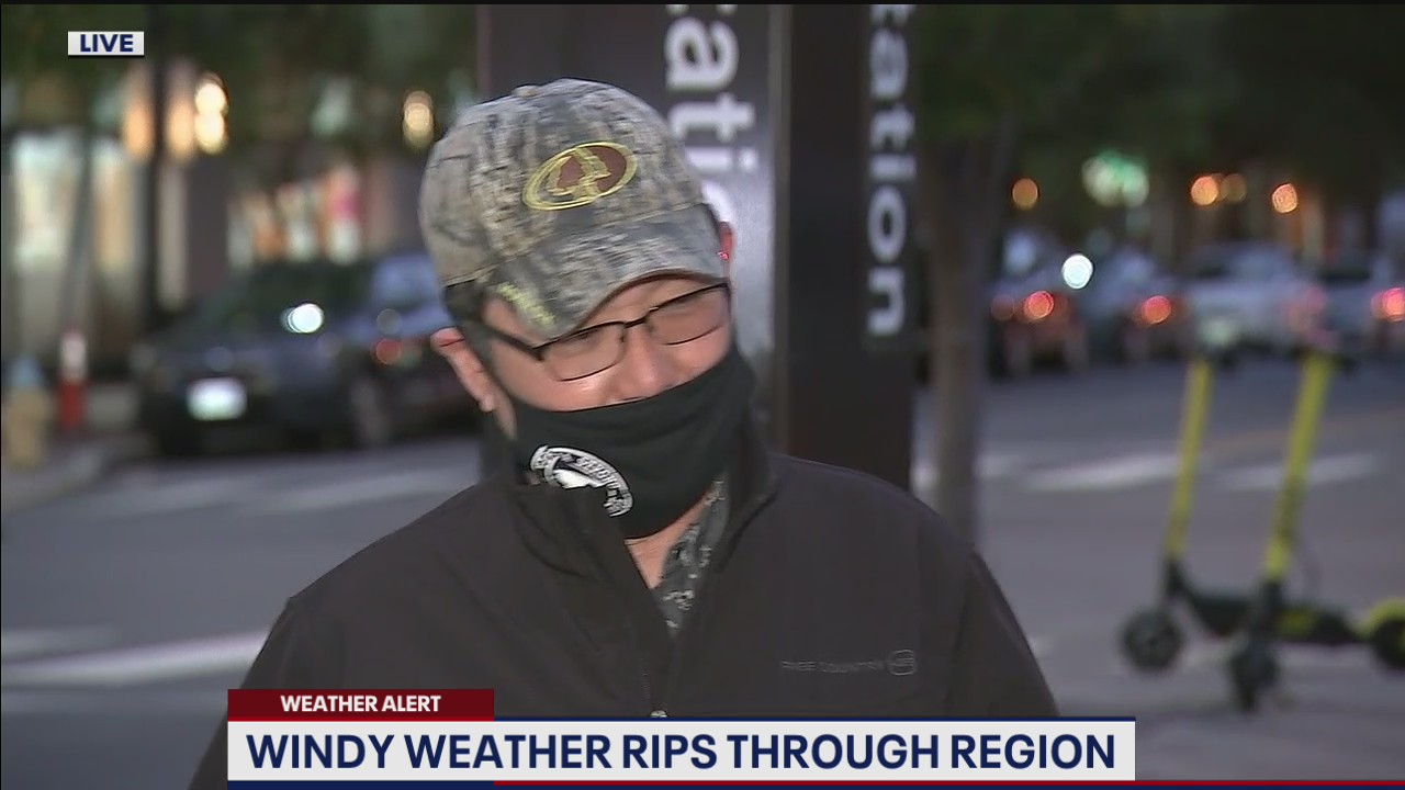 Windy weather rips through DC region