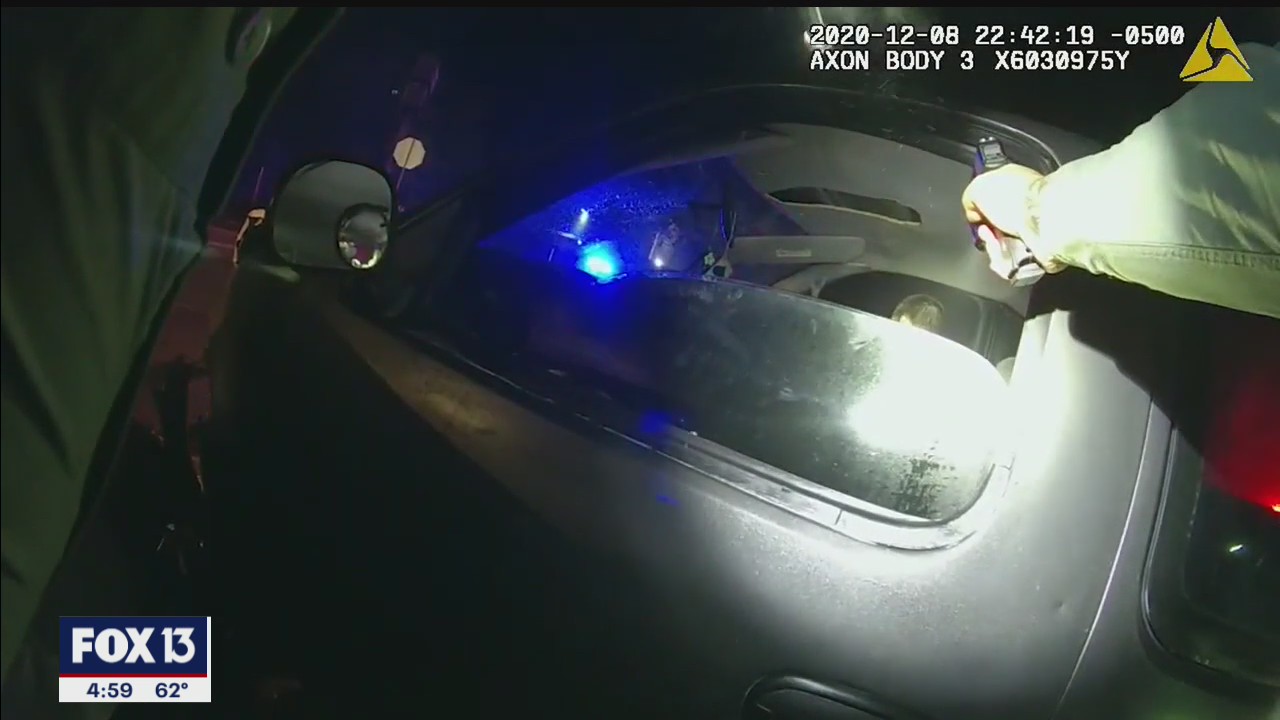 Deputy begs suspect to disarm