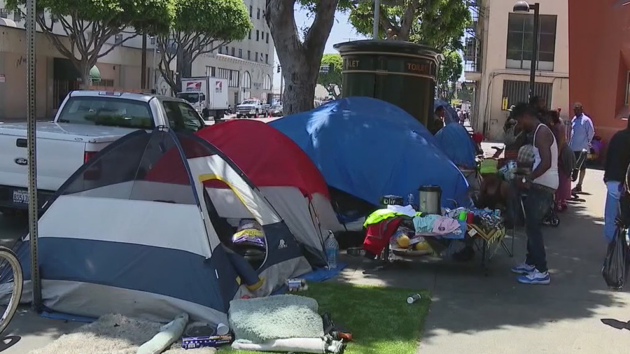Judge: All LA Skid Row homeless must be offered housing by October