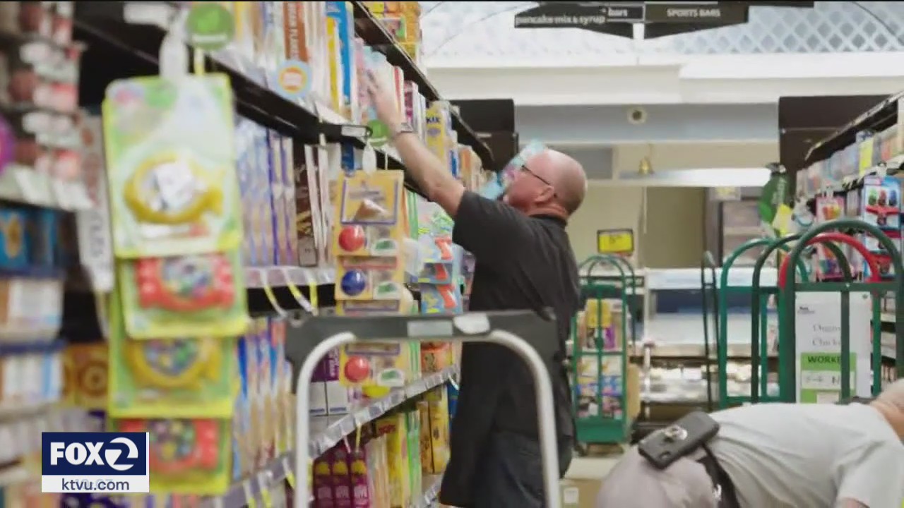 Could hazard pay for grocery store workers catch on in the Bay Area?