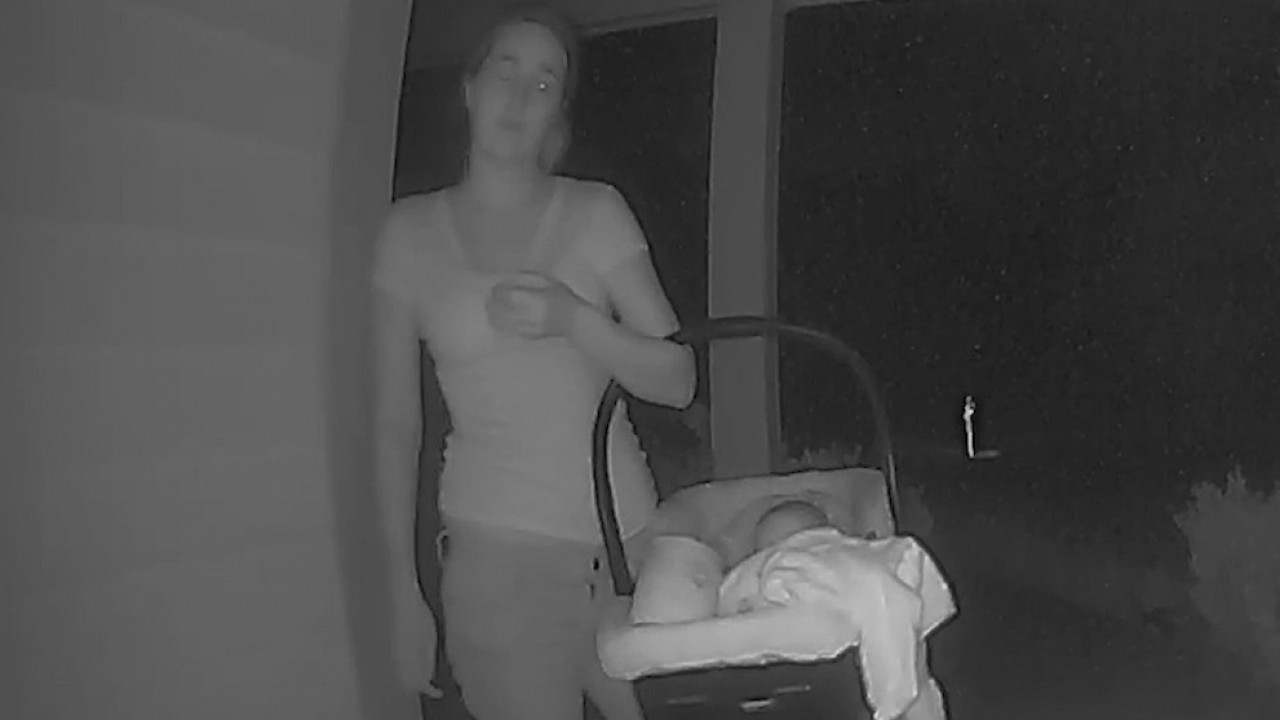 Mom accused of abandoning baby on woman's doorstep