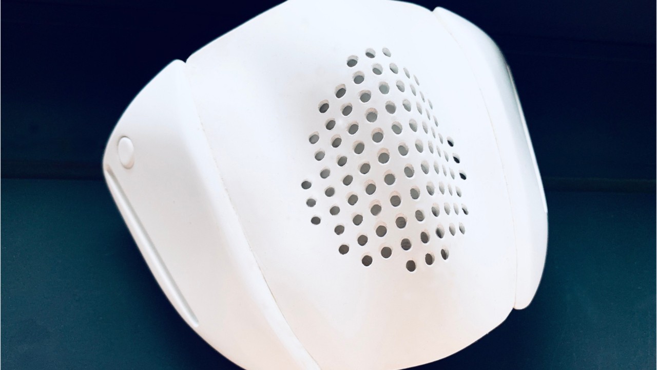 Japanese company creates speech-translating face mask