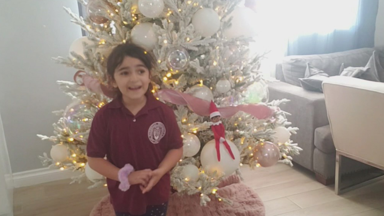 Local teacher challenges kids to give back during the holidays