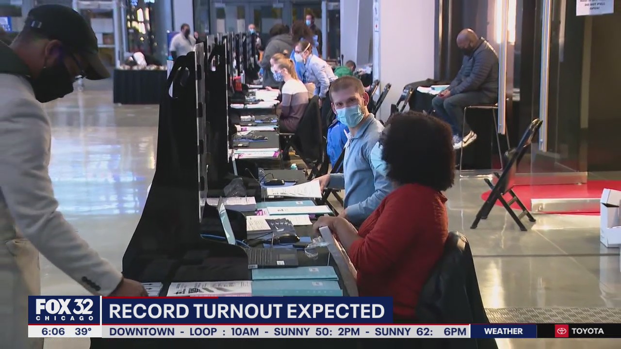 Polls open in Chicago as Election Day 2020 gets underway