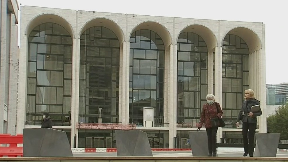 Superfans of The Met