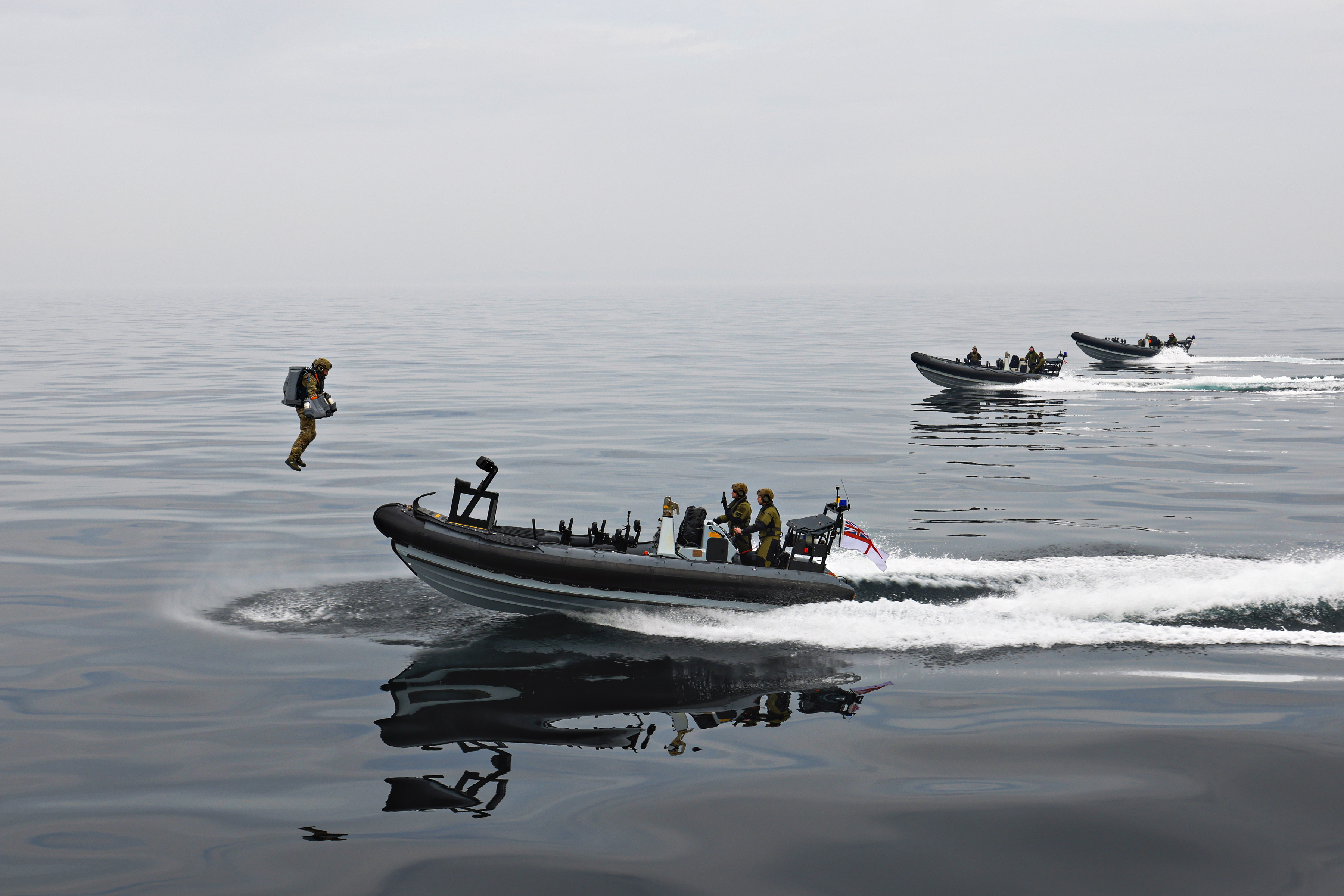 Jet suit allows flight between boats and battleships
