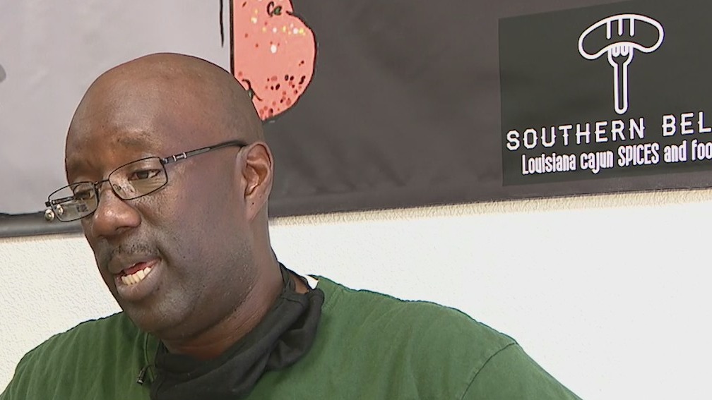 New Orleans native in Arizona can't get ahold of his father