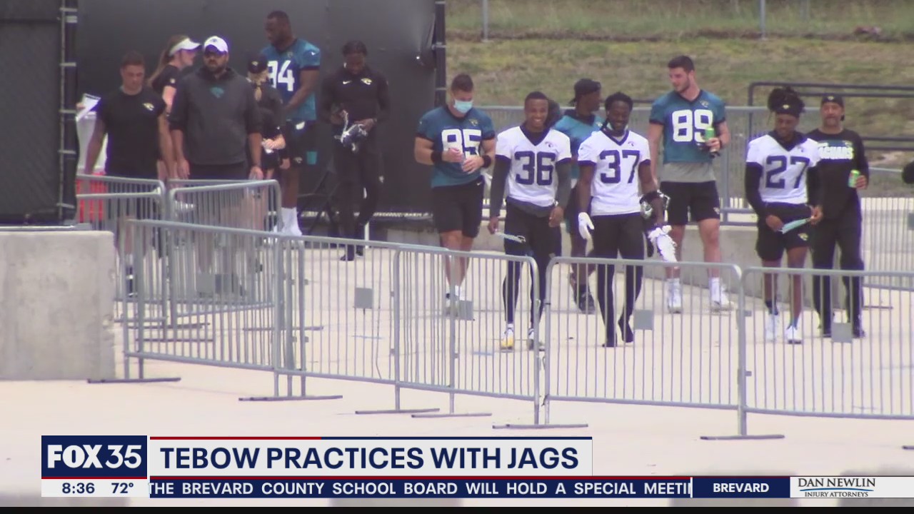 First look at Tim Tebow in Jacksonville Jaguars jersey