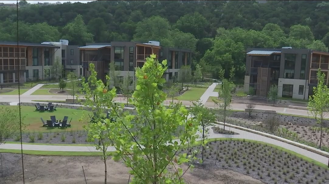 $200M 'Holdsworth Center' facility opens to improve public education