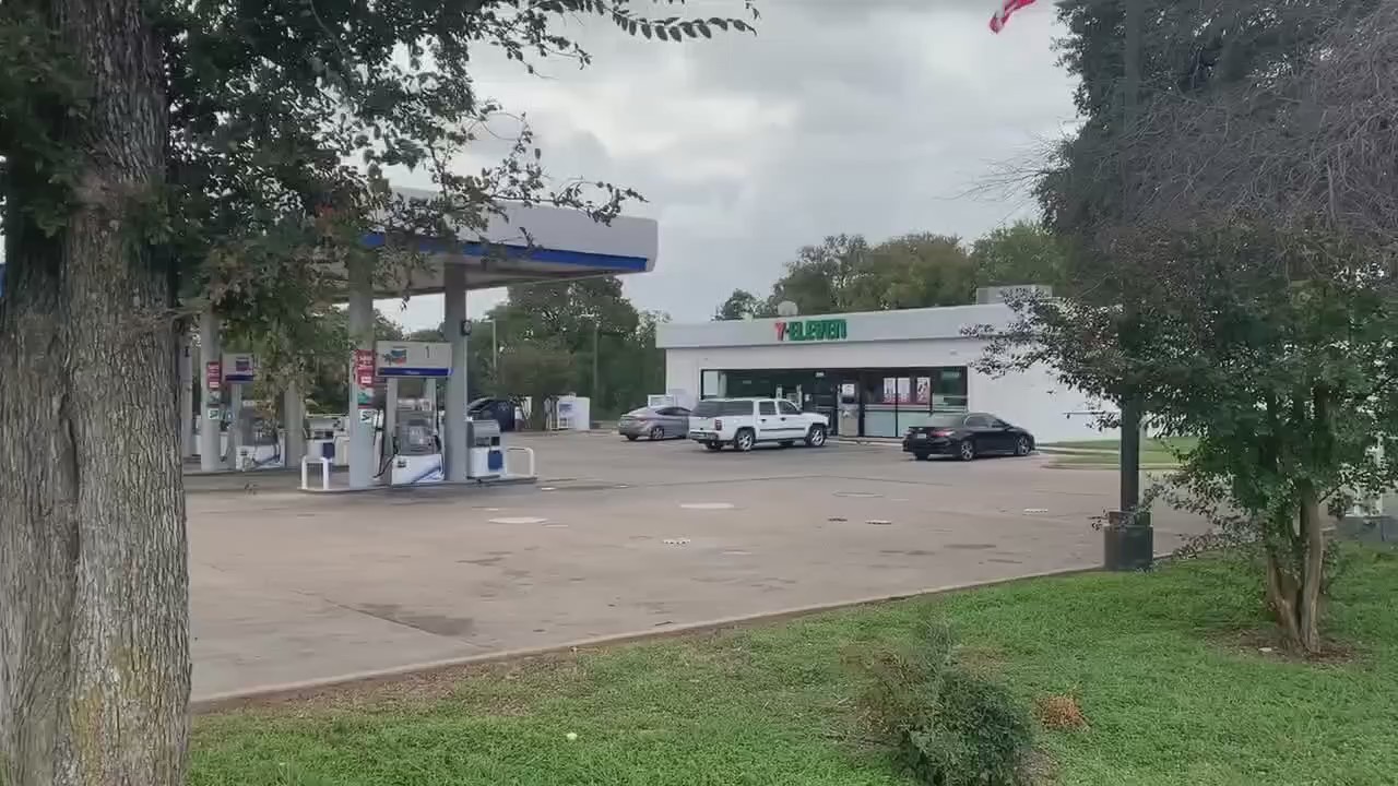 APD seeks help catching two separate groups of robbers