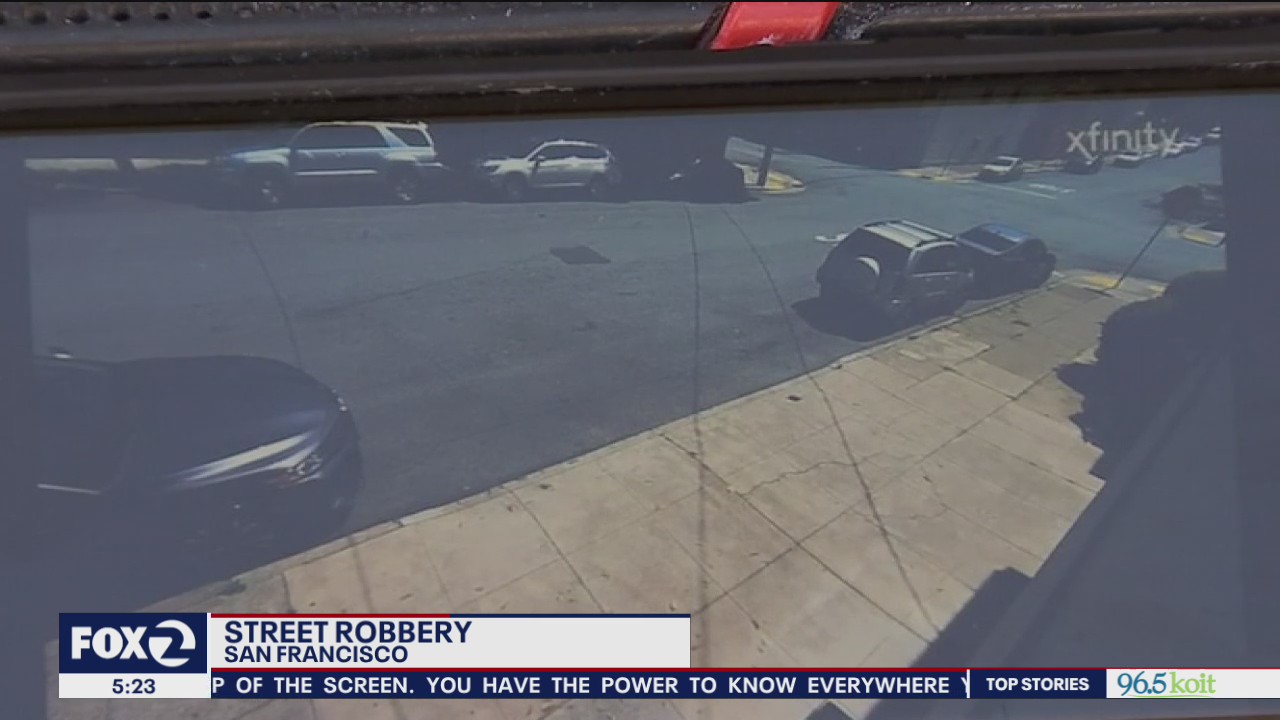 Asian woman robbed in Portola neighborhood