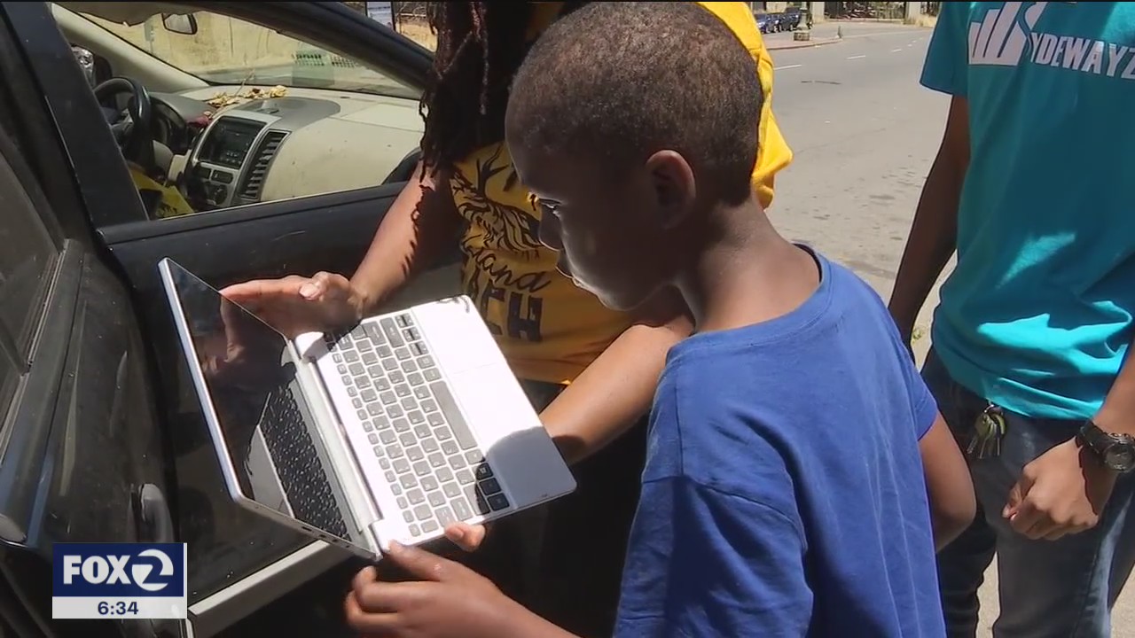 Laptops given out to close digital divide in Oakland