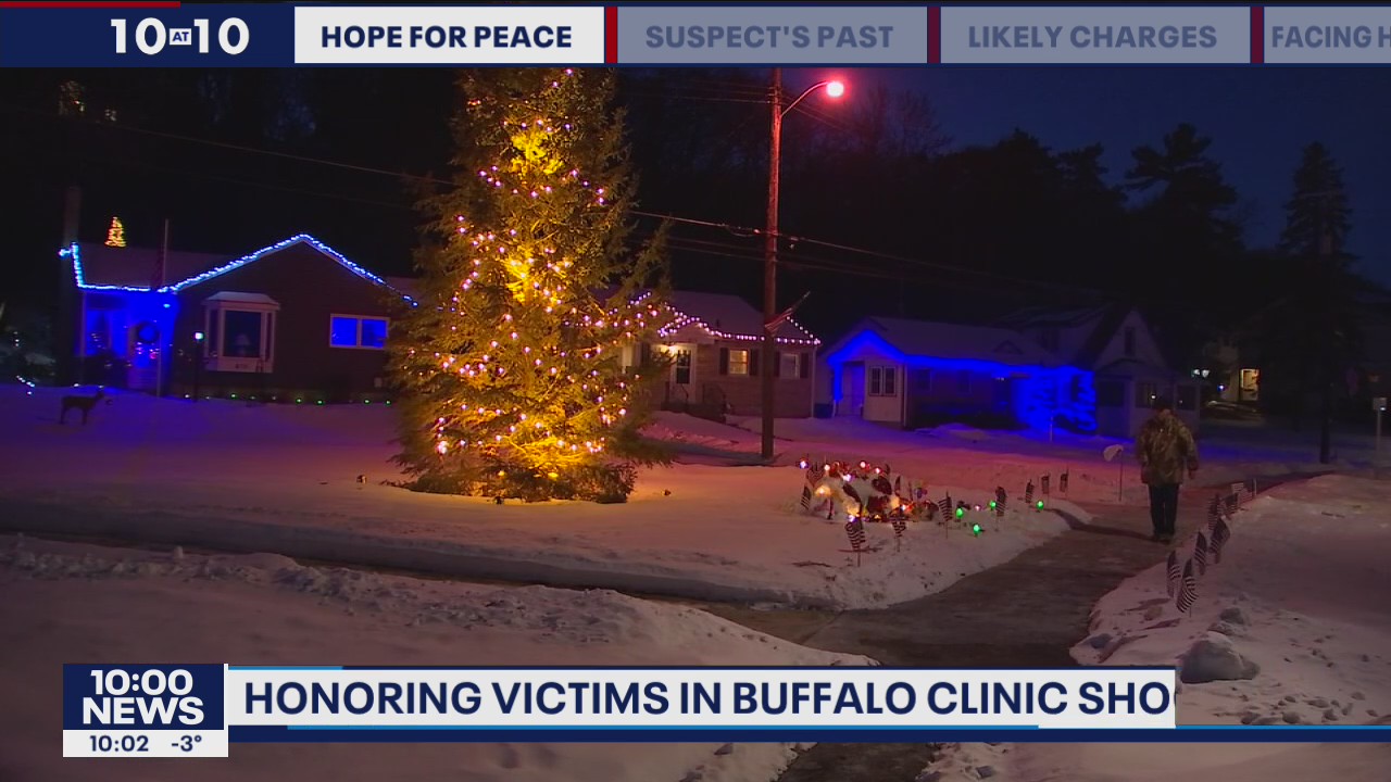 Peace tree lit in St. Paul to honor victims of clinic shooting