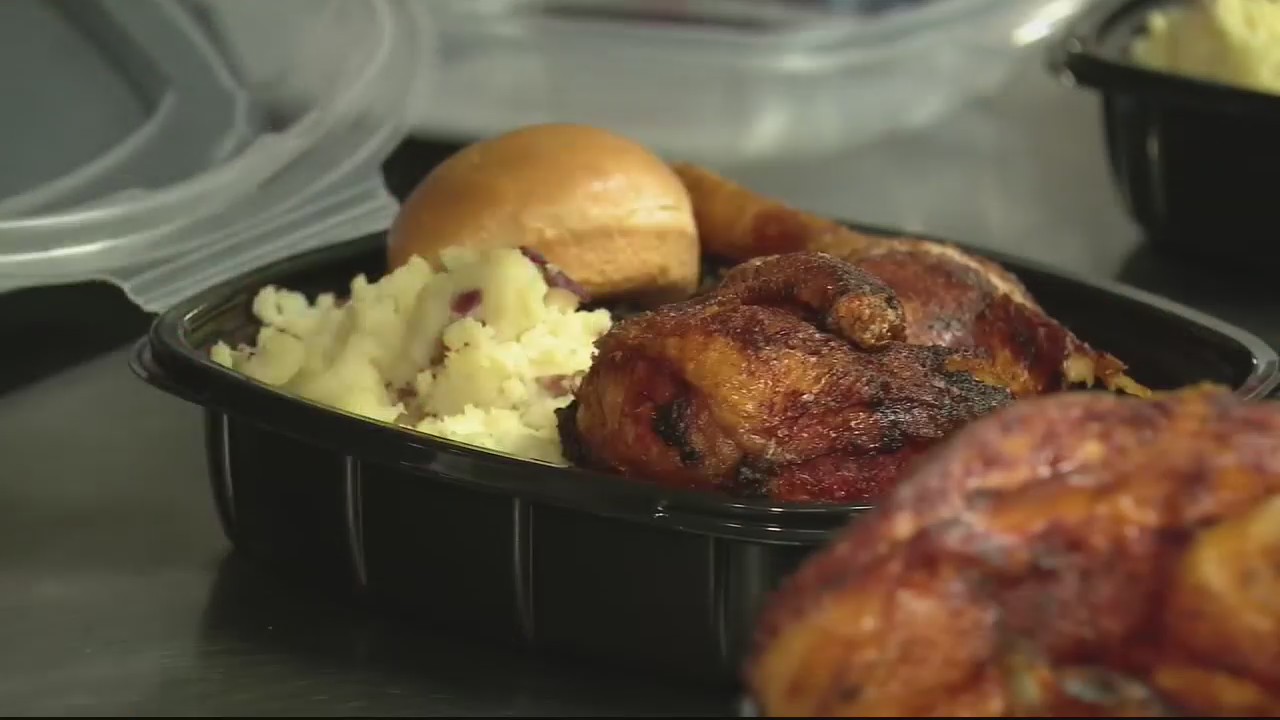 Waterford restaurant paying it forward with dozens of free dinners thanks to community's generosity