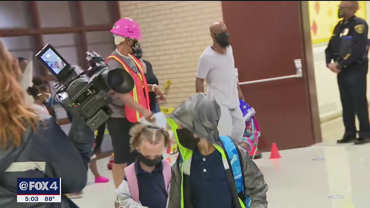 Students head back to school in Garland, Duncanville and on 5 Dallas campuses