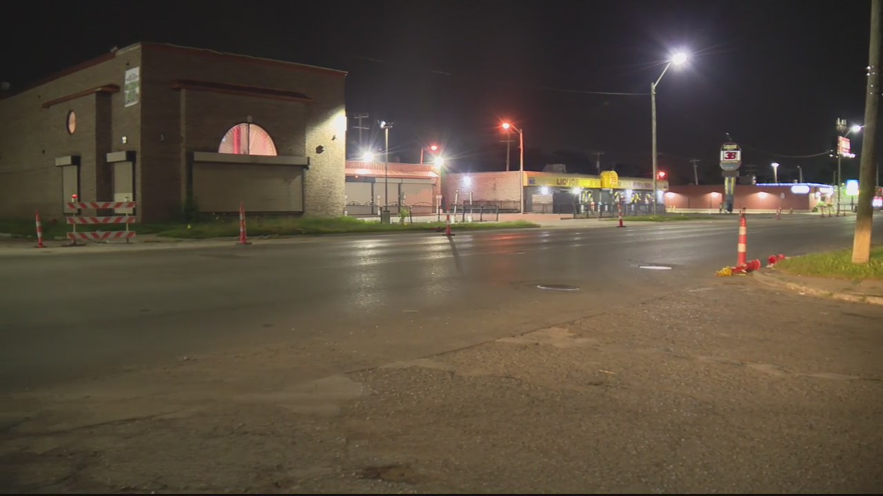 Detroit police searching for kidnapping suspect that shot witness