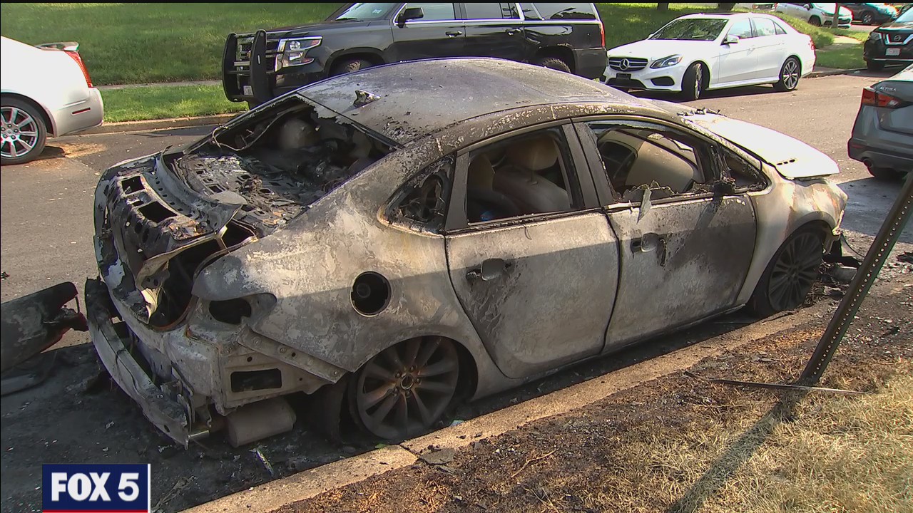 Fireworks cause 3 cars to go up in flames, DC investigators say