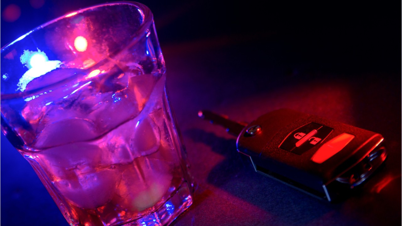 Bipartisan bill would require new cars to install alcohol detection software, in effort to prevent drunk driving