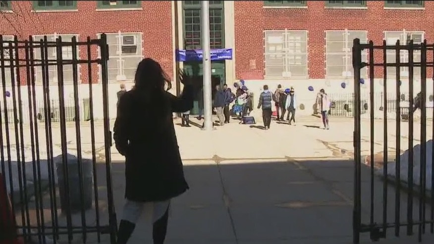 NYC middle school students return to classrooms