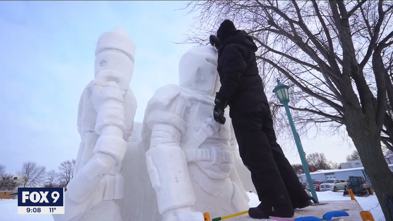 Outdoor celebrations get prepared during chilly January Wednesday