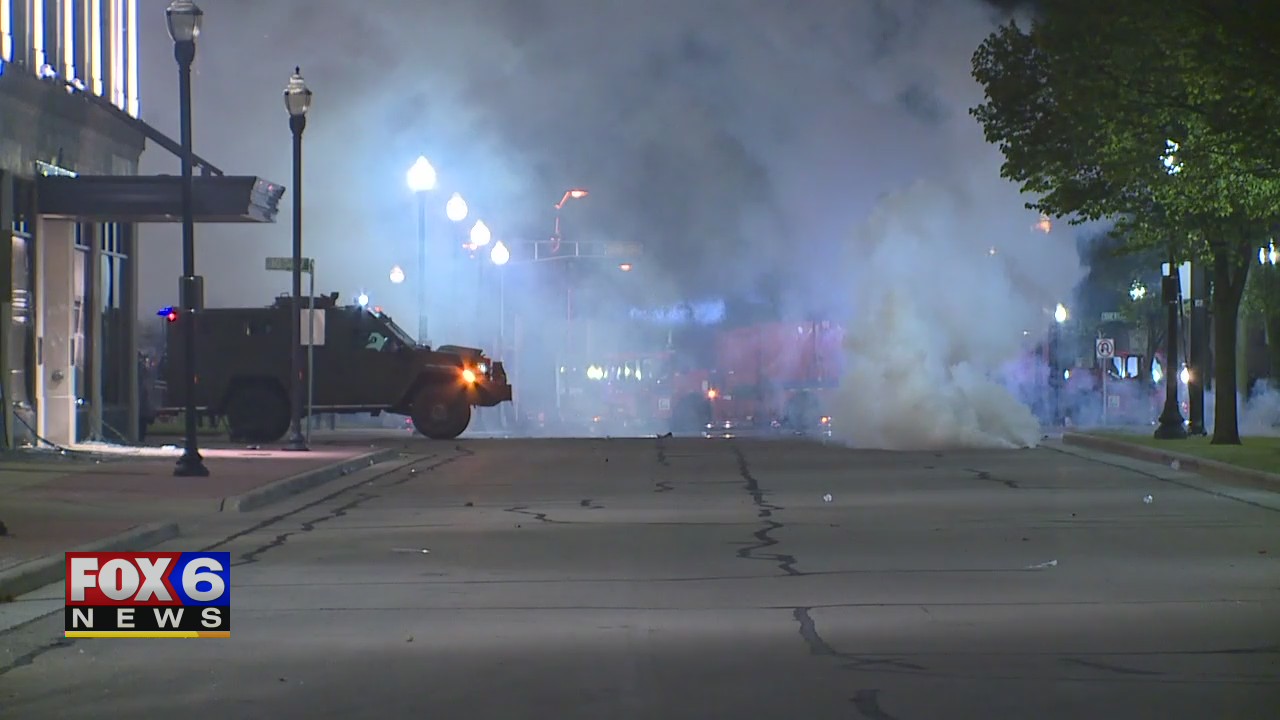 Kenosha city, county leaders to enforce 7 p.m. curfew