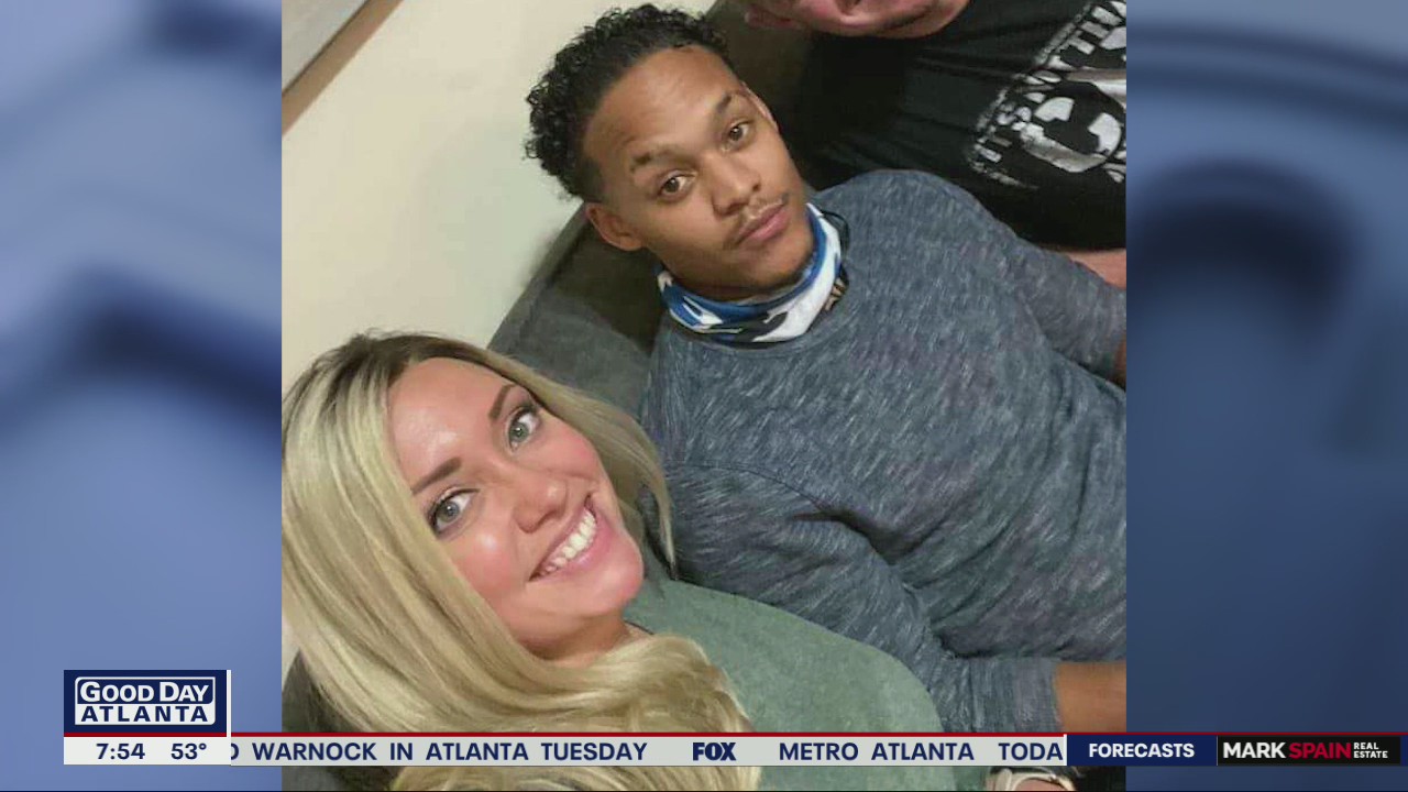 Metro Atlanta woman finds long-lost brother through social media