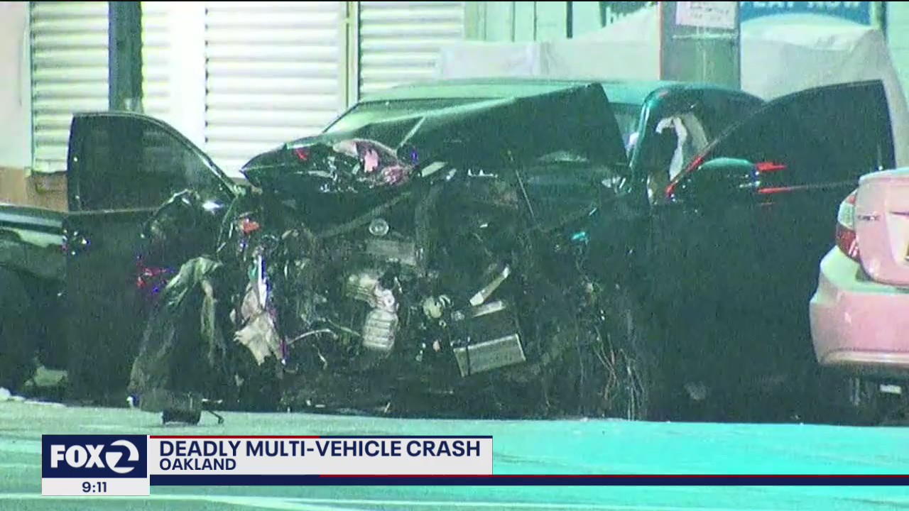 One person died in Oakland crash