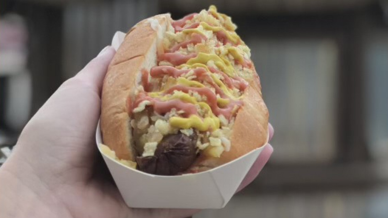 Plaza Colombian Coffee Bar brings ‘Colombian hot dogs’ to SoCo