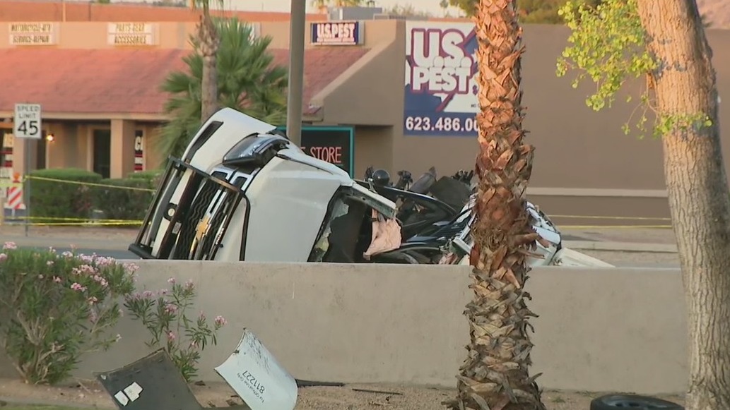 Phoenix Police officer killed in crash near Greenway Pkwy. and Cave Creek Road