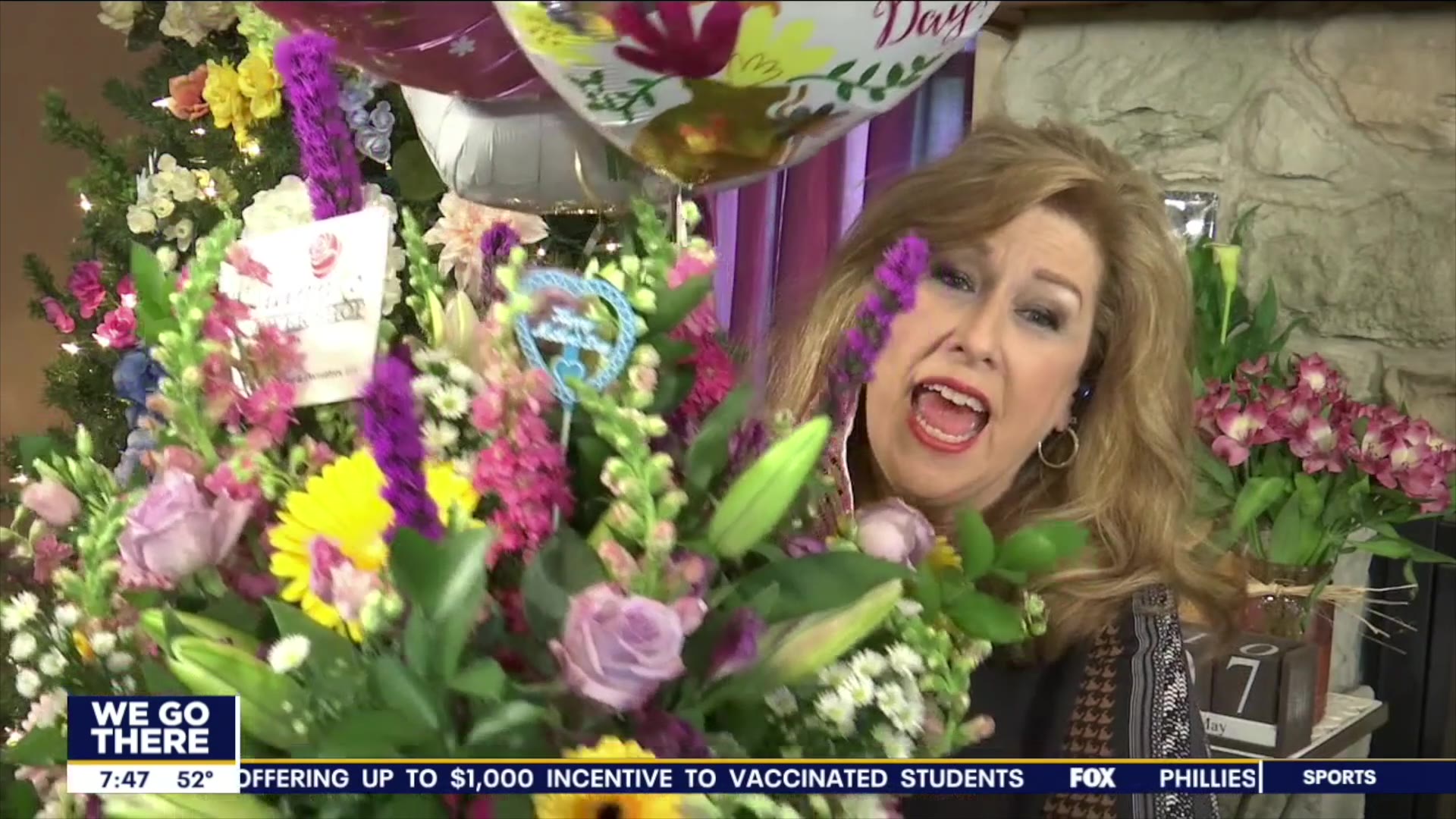 Sue Serio surprised with bouquet of flowers for Mother's Day