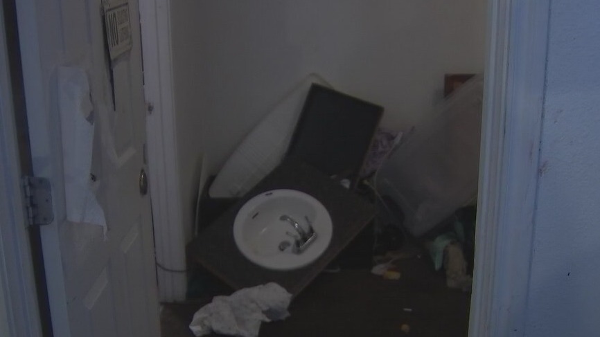 Residents at Mueller Flats Apartments being forced out by management