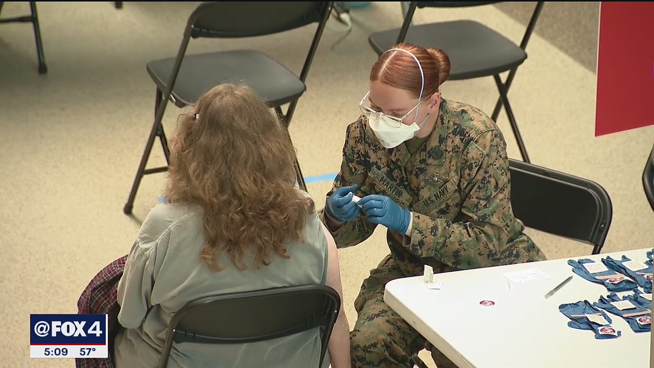 FEMA vaccination site opens at Globe Life Field in Arlington