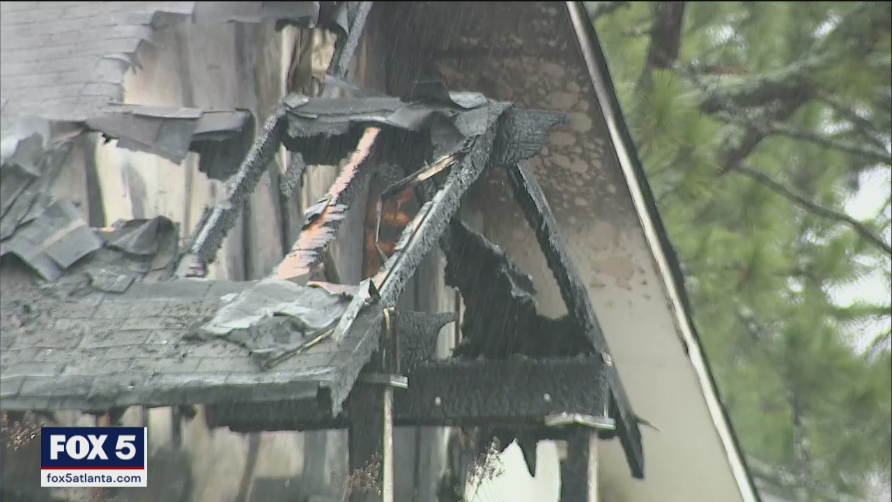 Cobb County apartment fire