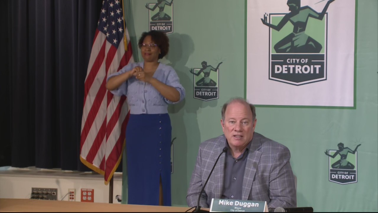 Detroit won't give out Good Neighbor gift card for taking your children for vaccine, Duggan says