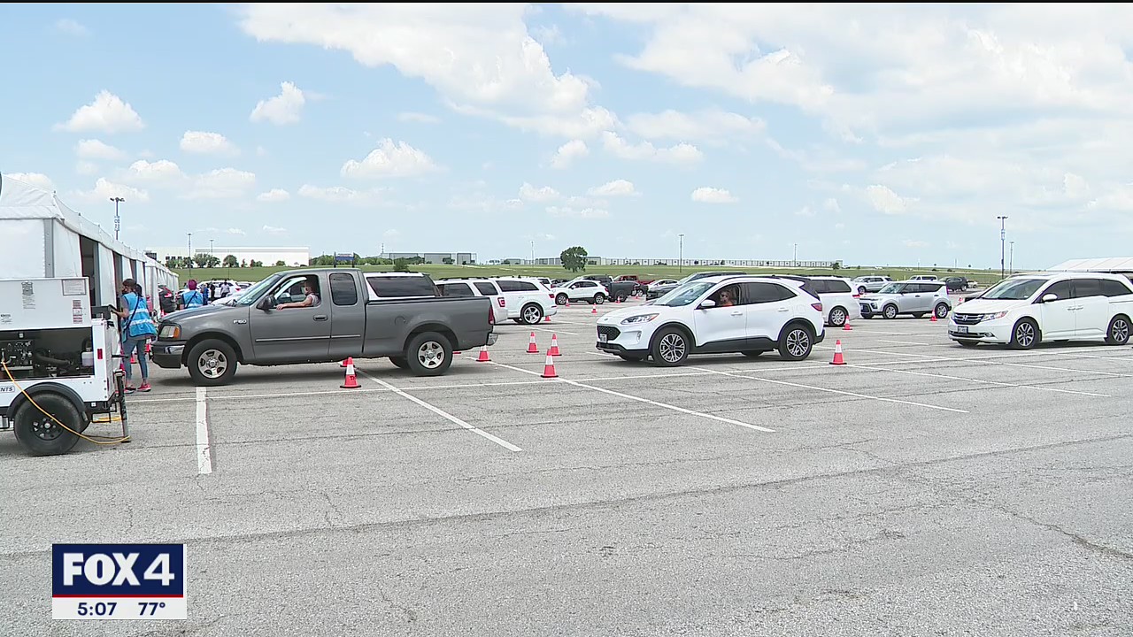 2 large North Texas COVID-19 vaccination sites closing down this week