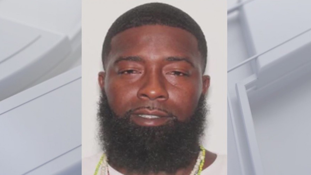 Search for Daytona Beach shooting suspect