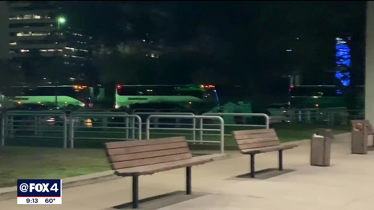 Bilingual volunteers needed to help as more unaccompanied teens arrive at Dallas convention center