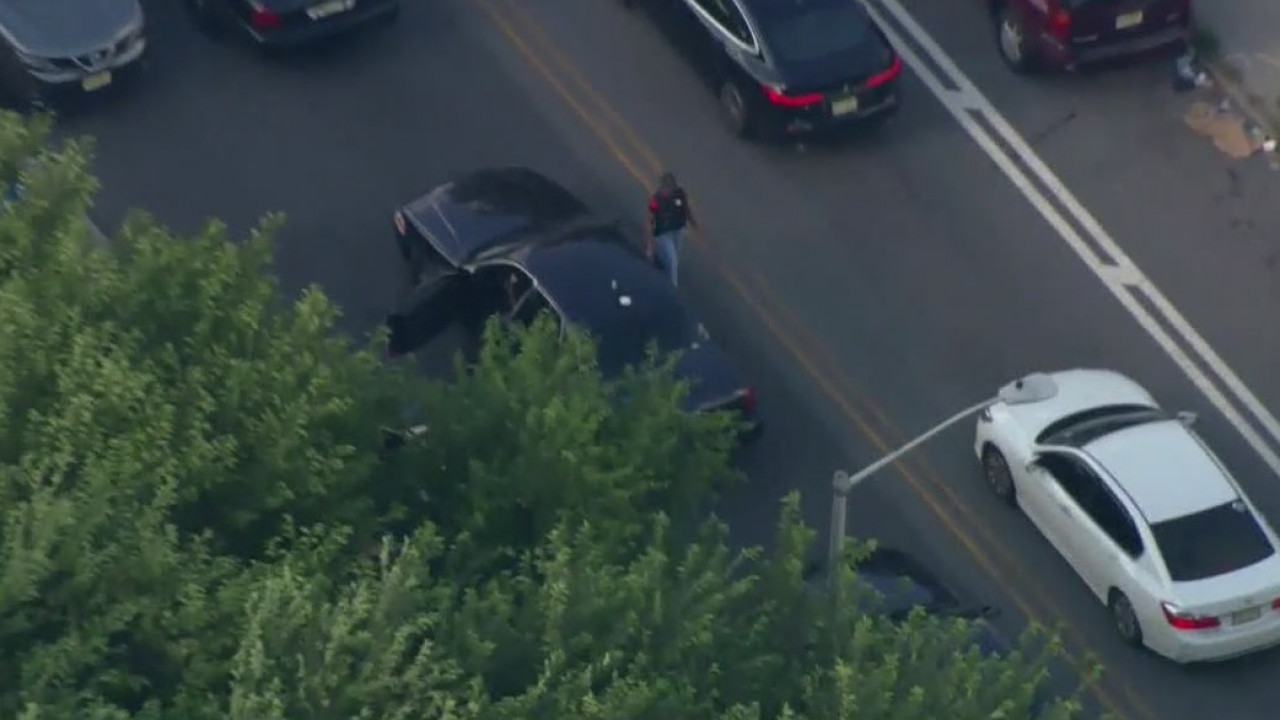 9-year-old girl shot in Newark