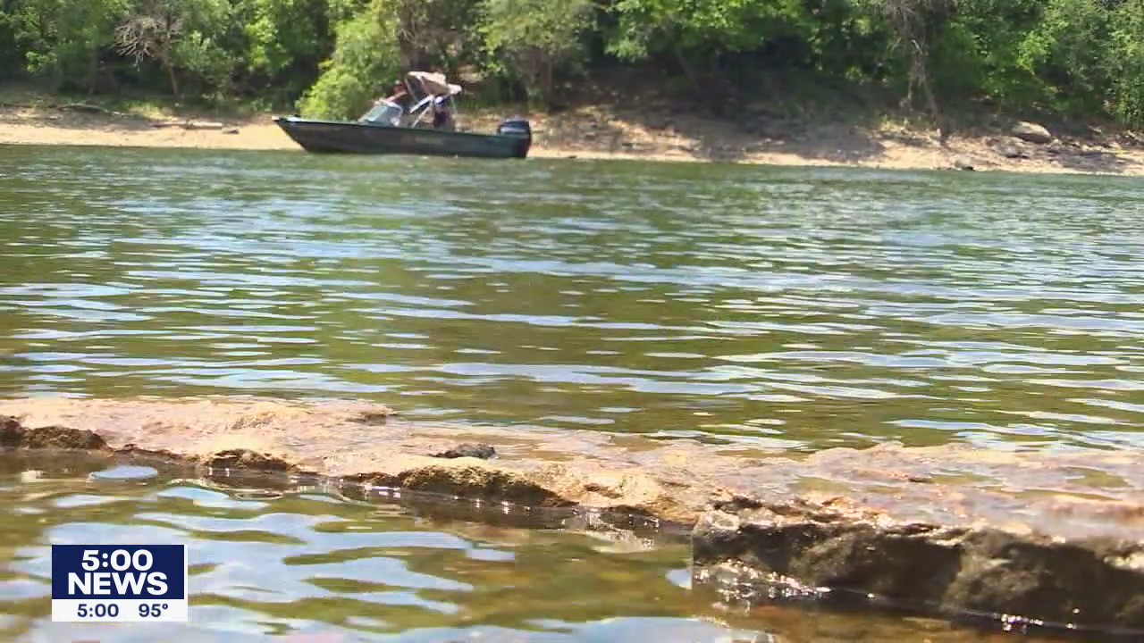 Search continues for missing boy in Mississippi River in St. Paul