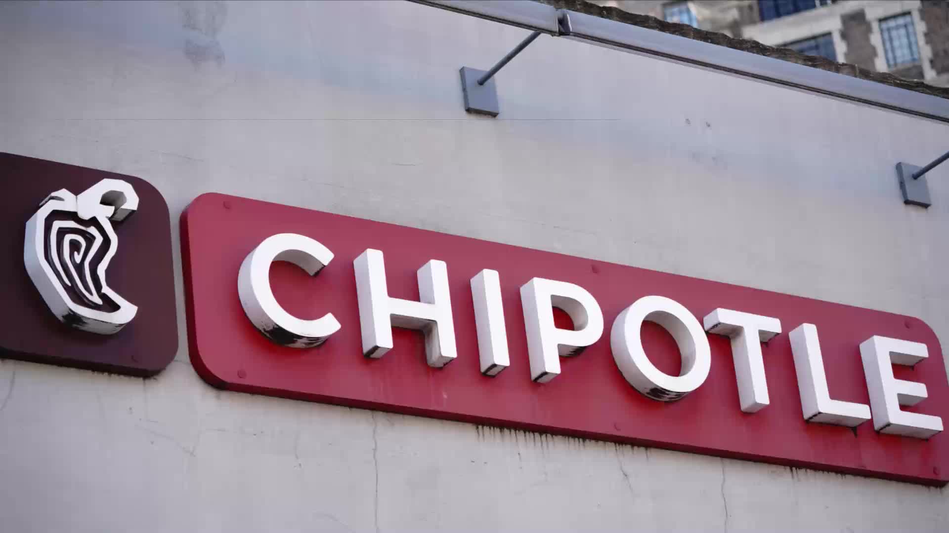 Chipotle unveils recipe and ingredients for its guacamole