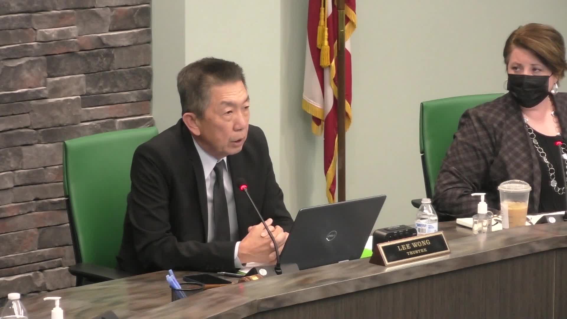 Ohio official of Asian descent shows war scars
