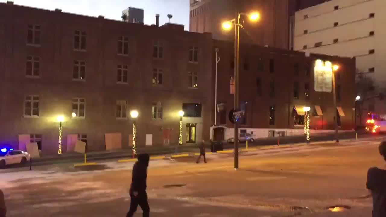 Explosion rocks downtown Nashville on Christmas Day